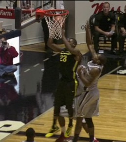 Cook weaves among the bigs